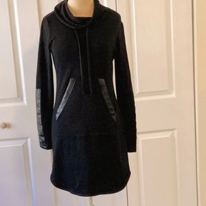 Fifteen Twenty- Tunic/Dress- Black Knit-XS-Faux Leather on Sleeves and Pockets